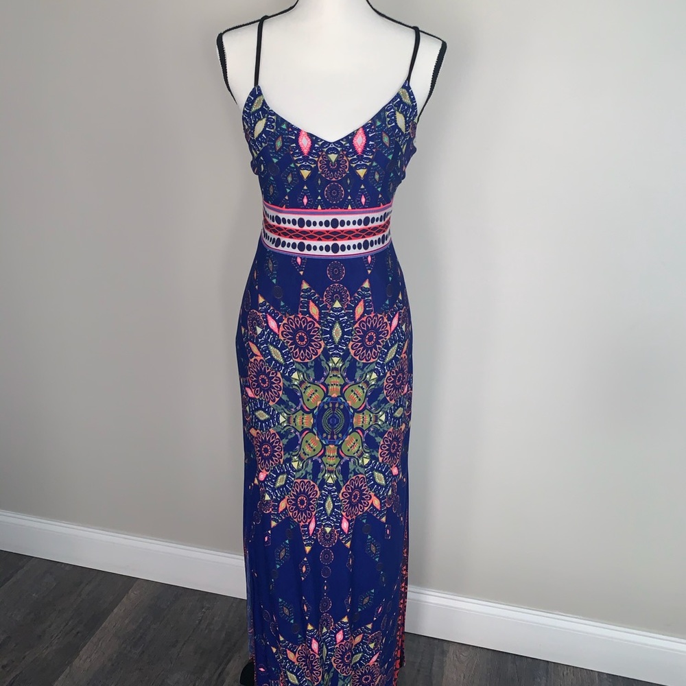 NWT Lace up back print maxi